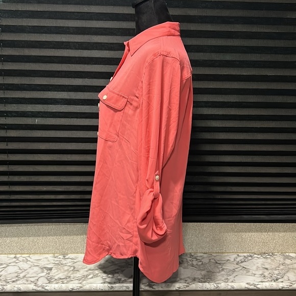 Loft Women’s Everyday Pink Long Sleeve‎ Button Front Collared Shirt Size Medium - Picture 2 of 9